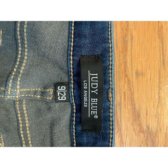 Judy Blue Boyfriend Jeans - Picture 2 of 4